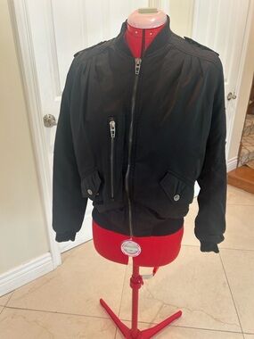 Blank NYC Black Bomber Jacket insulated - Classic Zip Front XS